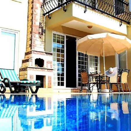 Lägenhet Gold City Villa 3+1 Privet Pool